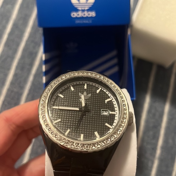 ❌❌SOLD❌❌Adidas watch 💙🤍 - Picture 4 of 4